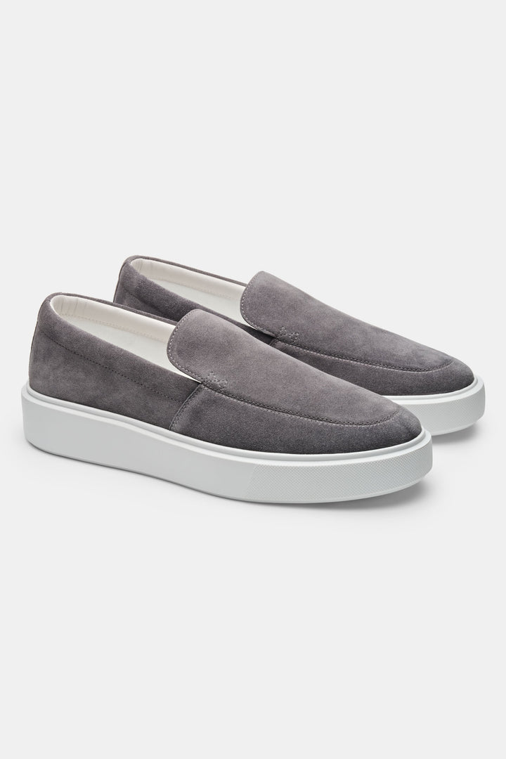 THE CLASSIC SUEDE SLIP ON