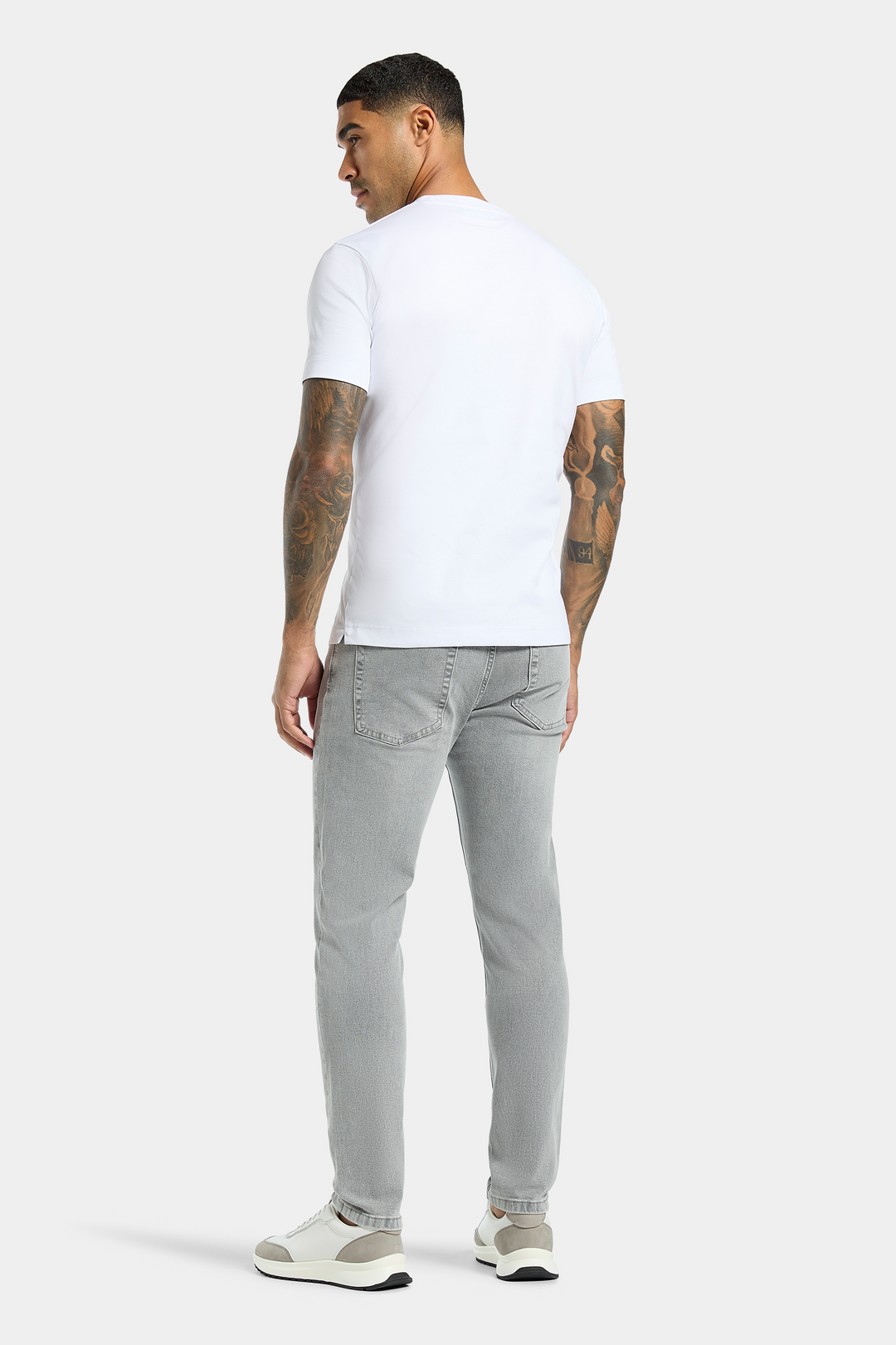 THE MATTEO SLIM JEANS