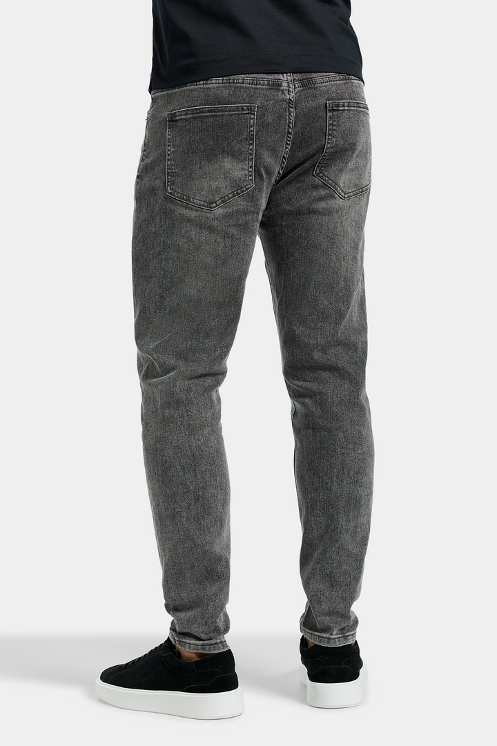 THE MATTEO SLIM JEANS