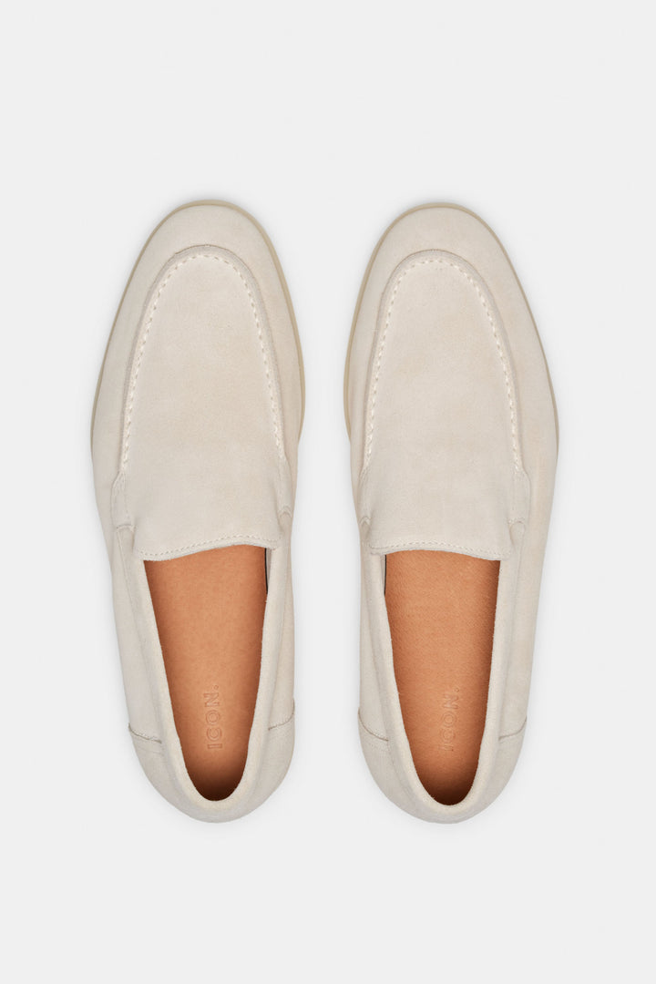 THE CLASSIC SUEDE LOAFER