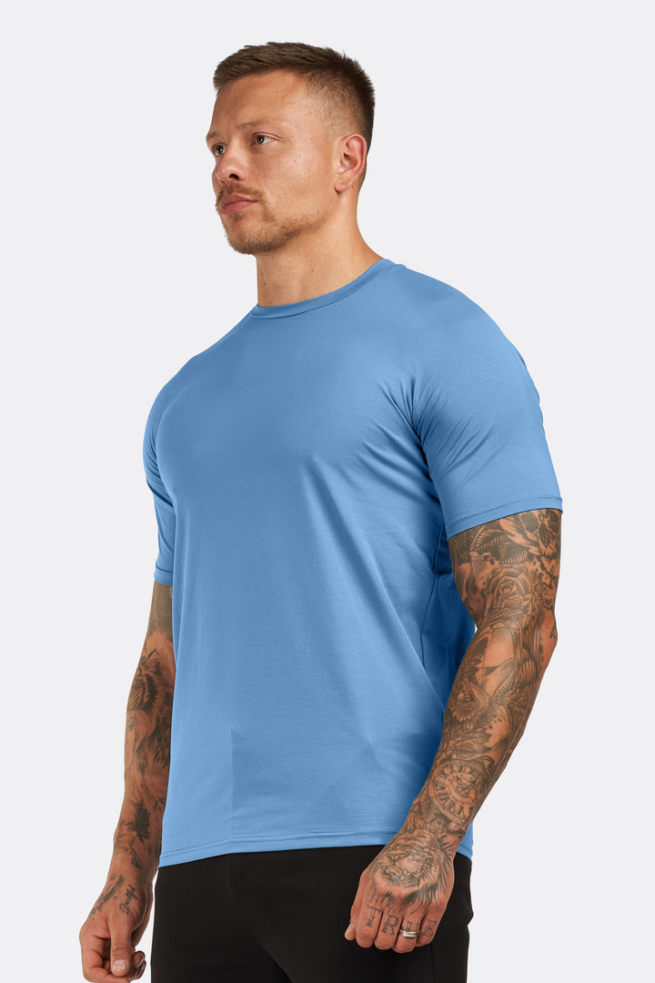 THE ESSENTIAL T-SHIRT