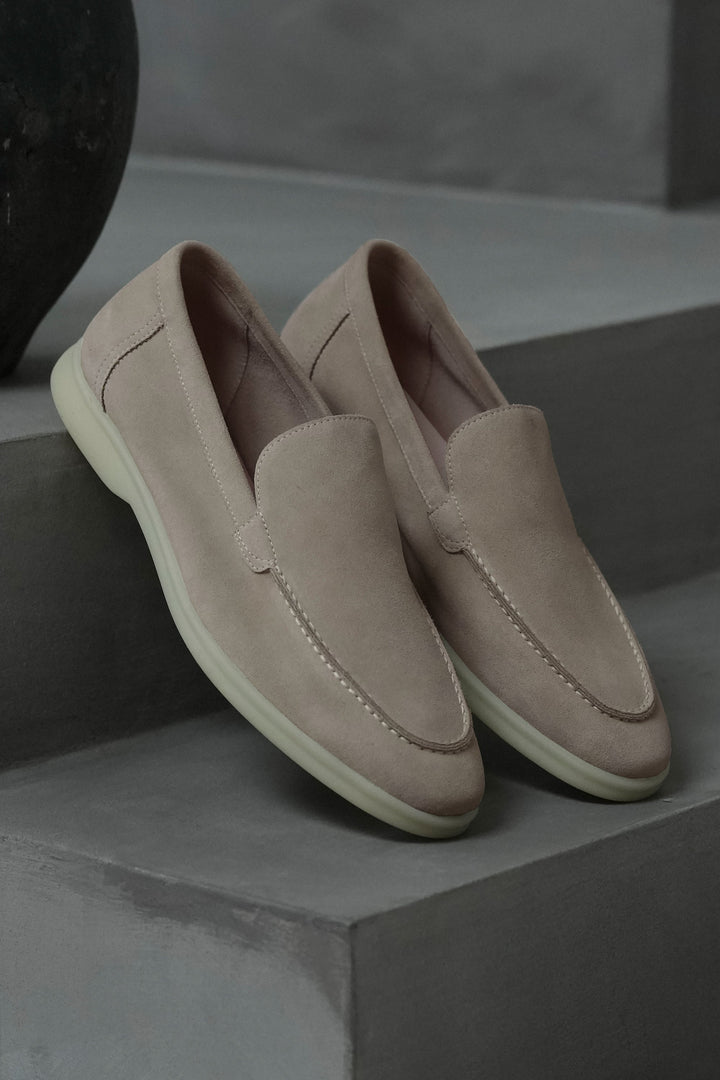 THE CLASSIC SUEDE LOAFER